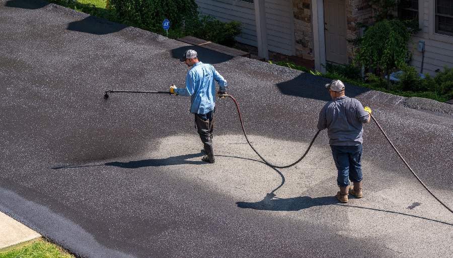 repair blacktop driveway cracks
