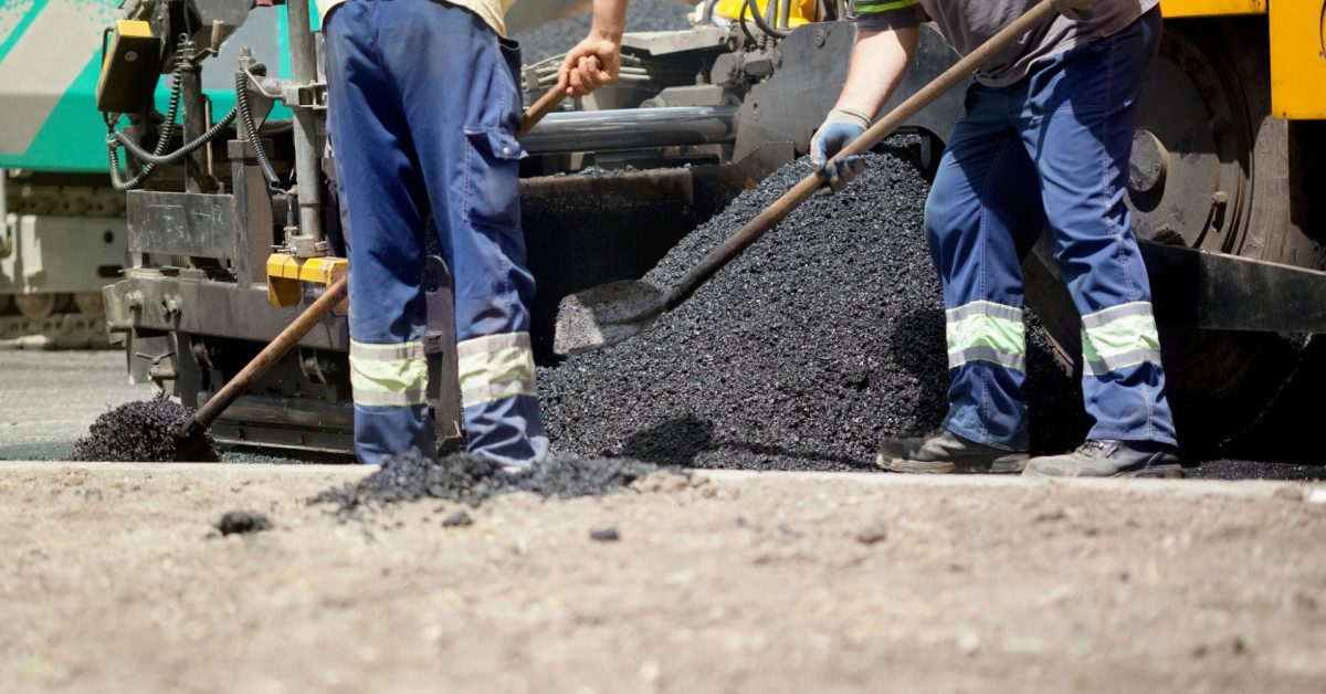 driveway sealcoating companies near me